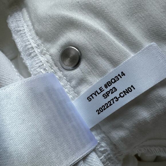 NEW J. Crew 8" Toothpick White Jeans Size 30P Petite BQ314 Minimalist Preppy - Picture 10 of 10